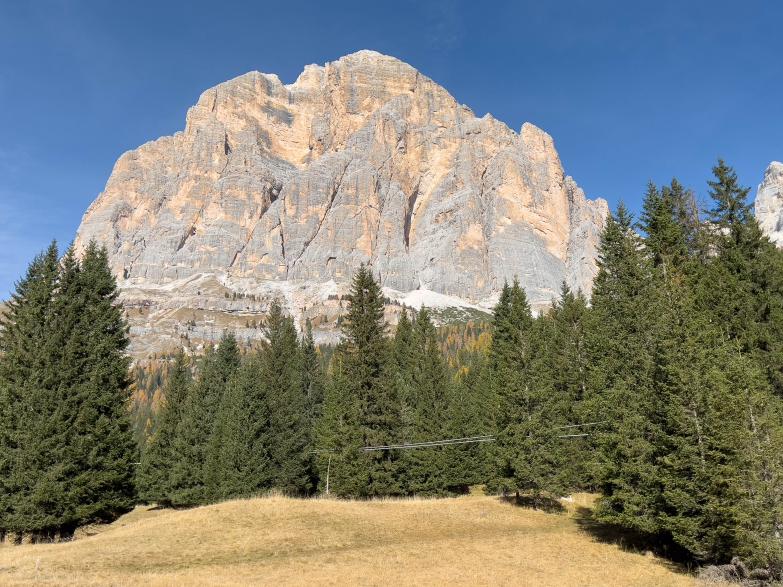 Blick auf den Tofana di Rozes