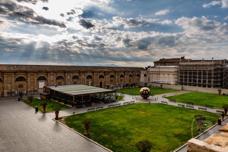 Rom/Vatikan Museum | Blick in den Park Cortile della Pigna