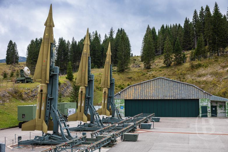 Italien/Folgaria | Base Tuono - Nike-Feuerstellung