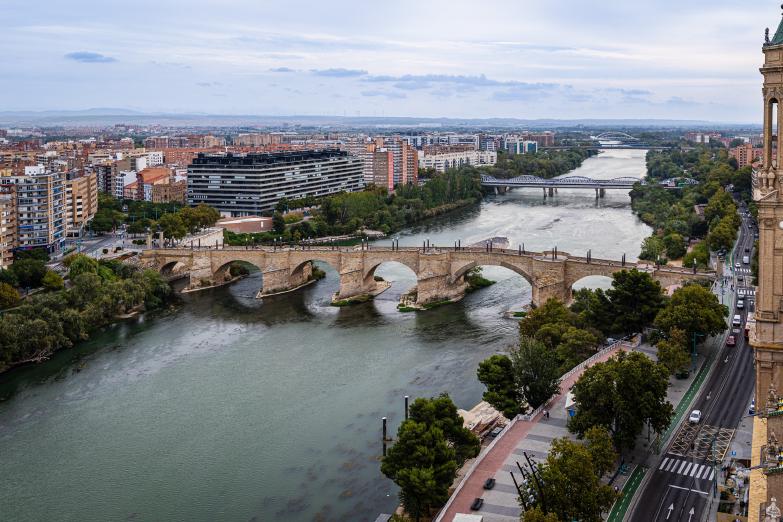 Saragossa | Blick auf die Puente de Piedra