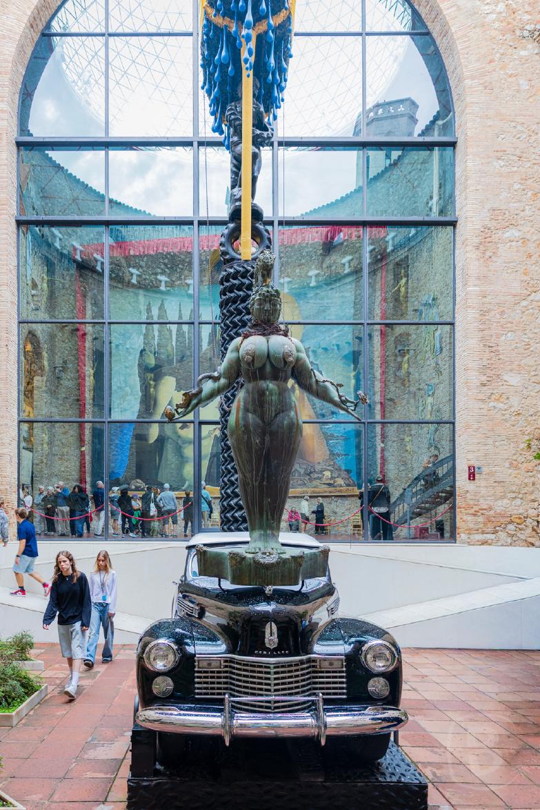Figueres / Teatre-Museu Dalí | Cabrio