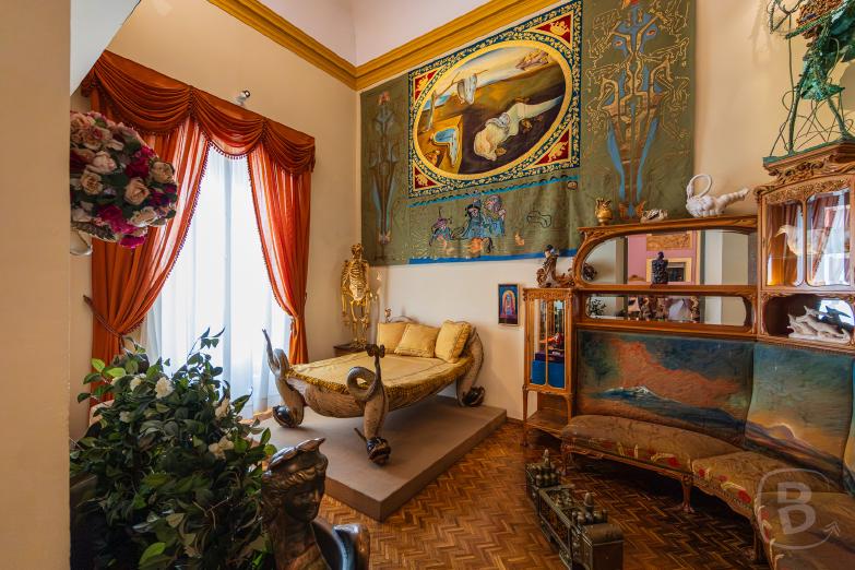 Figueres / Teatre-Museu Dalí | Schlafzimmer