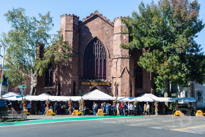 Salem | Eingang zum Hexenmuseum