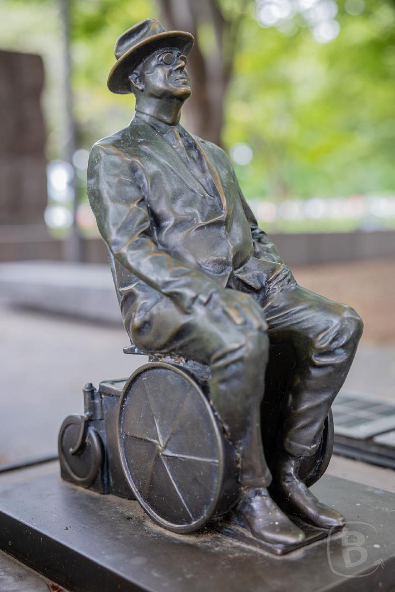 Washington DC | Franklin Delano Roosevelt Memorial - FDR im Rollstuhl